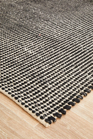 Navia Flat Weave Black Wool Rug