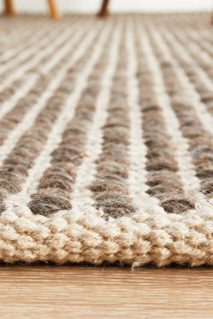 Navia Flat Weave rown Wool Rug