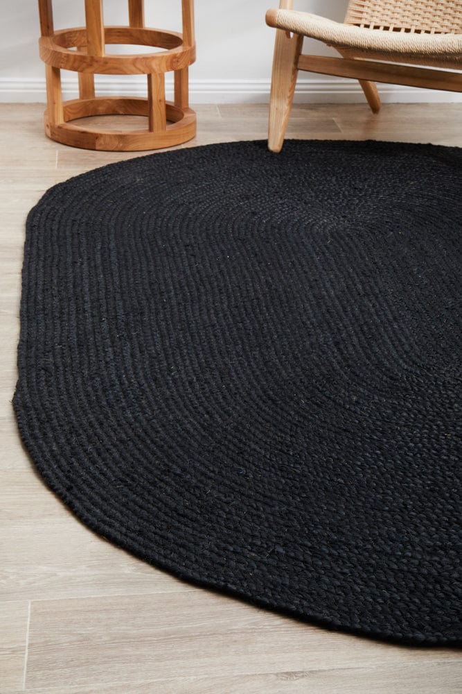 Agonda Black Oval Rug