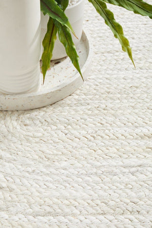 Vivi White Oval Rug