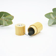 Bamboo Charcoal Dental Floss in Bamboo Dispenser - Mint
