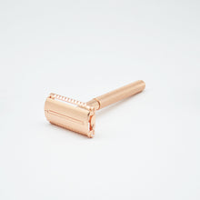 Butterfly Safety Razor with Replacement Blades - Rose Gold