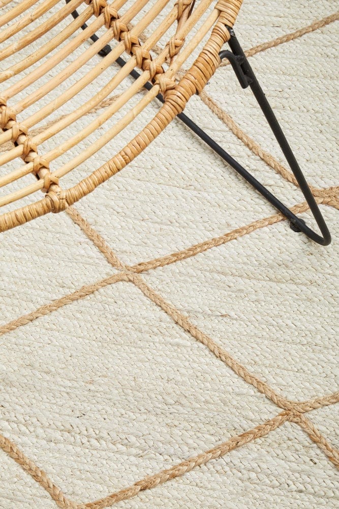 Byron 222 White Rug