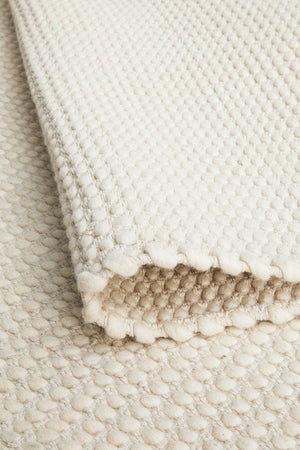 Navia Flat Weave White Wool Rug