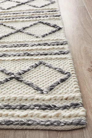 Leka Textured Woollen Rug White Grey