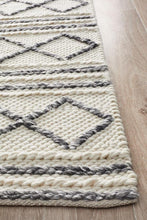 Leka Textured Woollen Rug White Grey