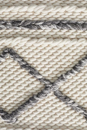 Leka Textured Woollen Rug White Grey